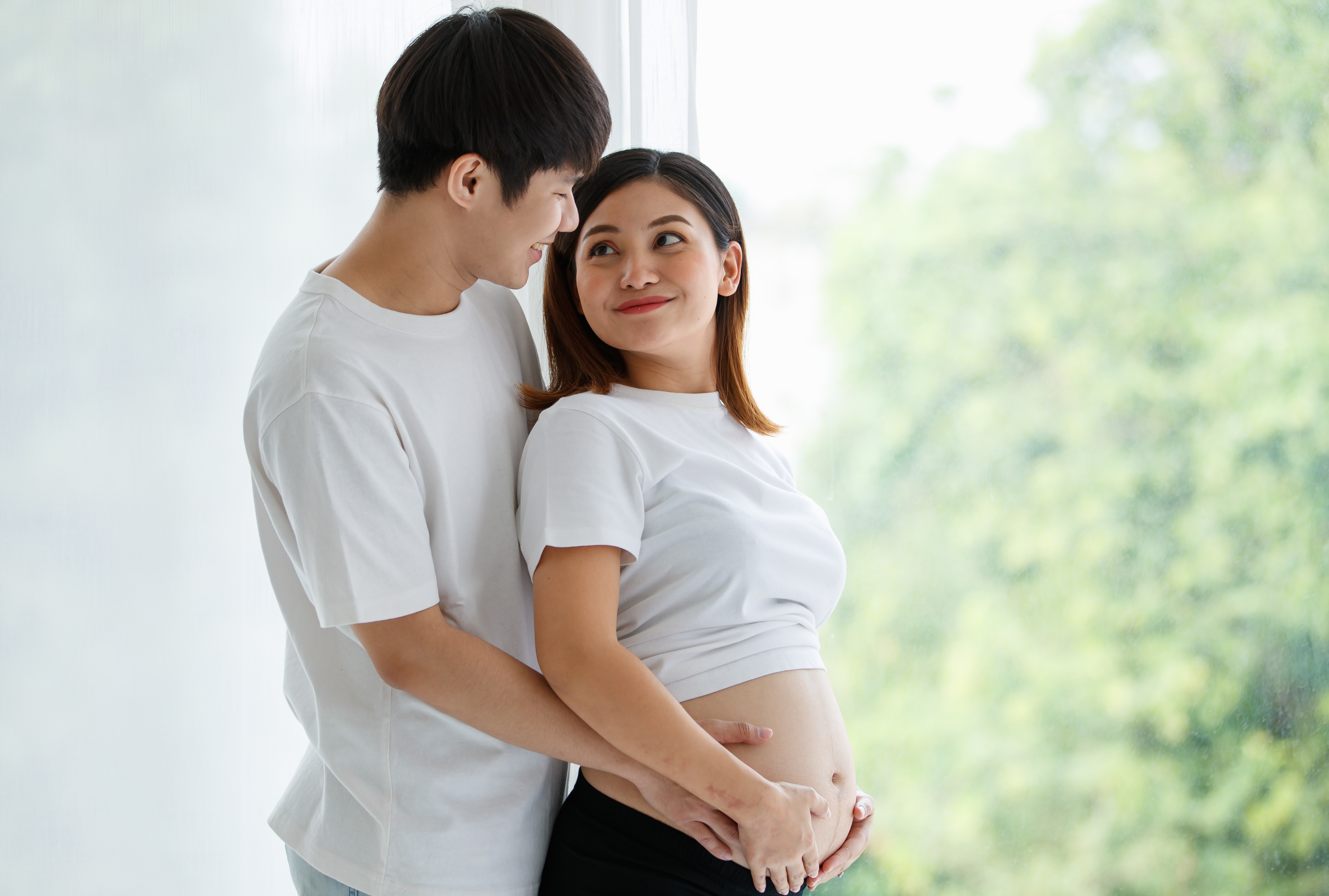 perkembangan otak janin, stimulasi janin, musik untuk janin, makanan untuk kecerdasan bayi, cara merangsang otak janin, Bunda, si Kecil